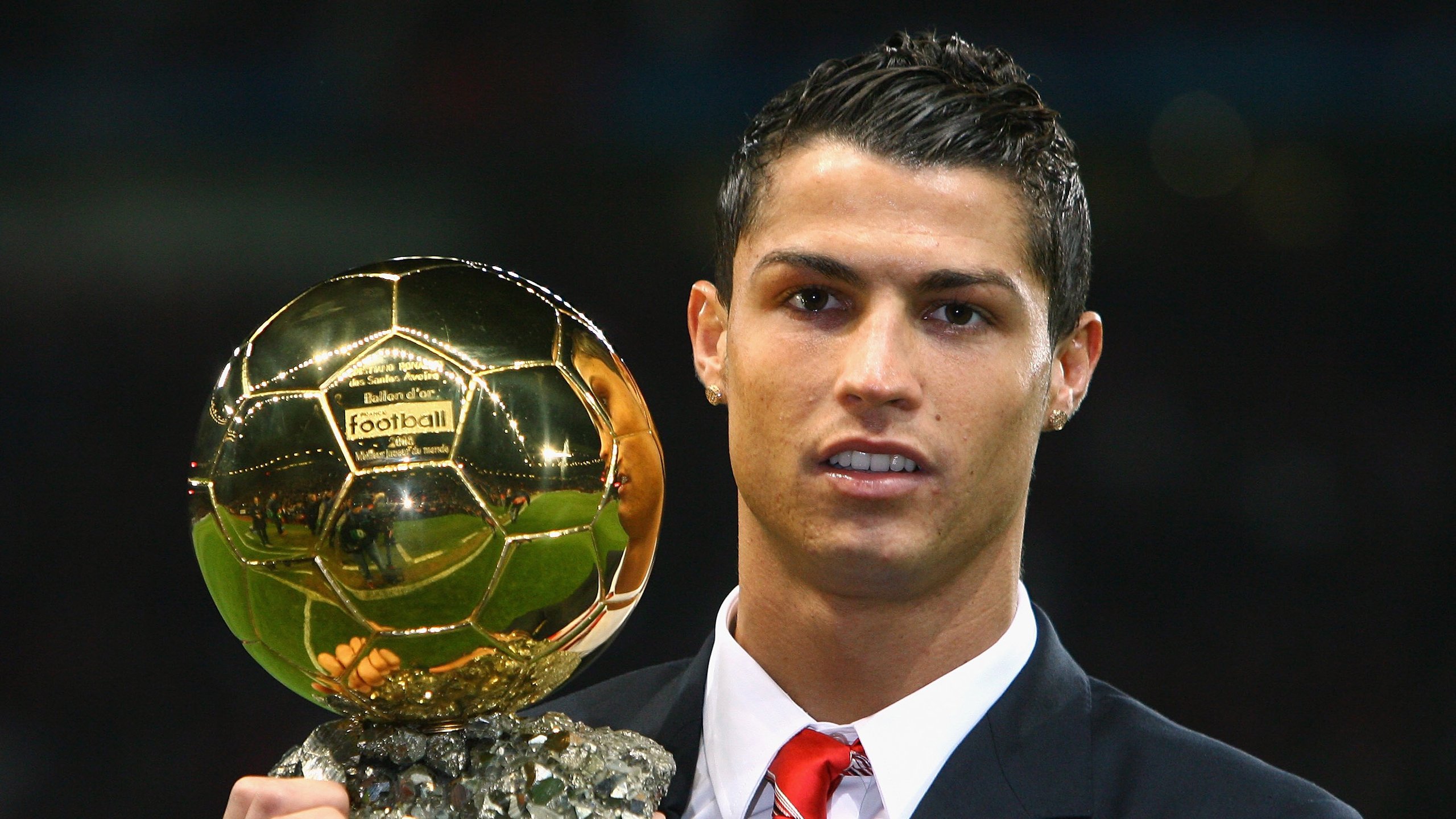 劳塔罗点燃赛场,挪威封锁西班牙,当个人英雄主义撞上钢铁防线